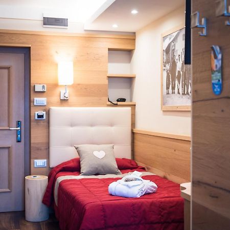 Hotel Alle Alpi Moena Eksteriør bilde