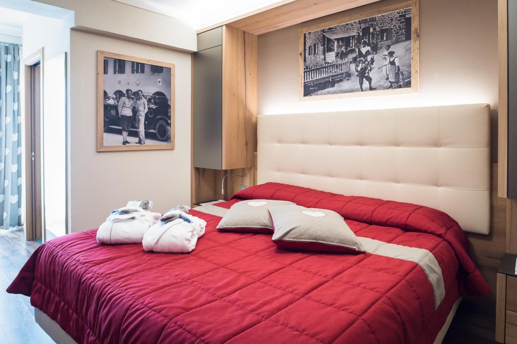 Hotel Alle Alpi Moena Eksteriør bilde